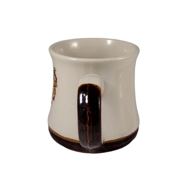 Vintage Family Crest Coat Of Arms Stoneware Coffee Tea Mug Brown READ - Picture 2 of 8